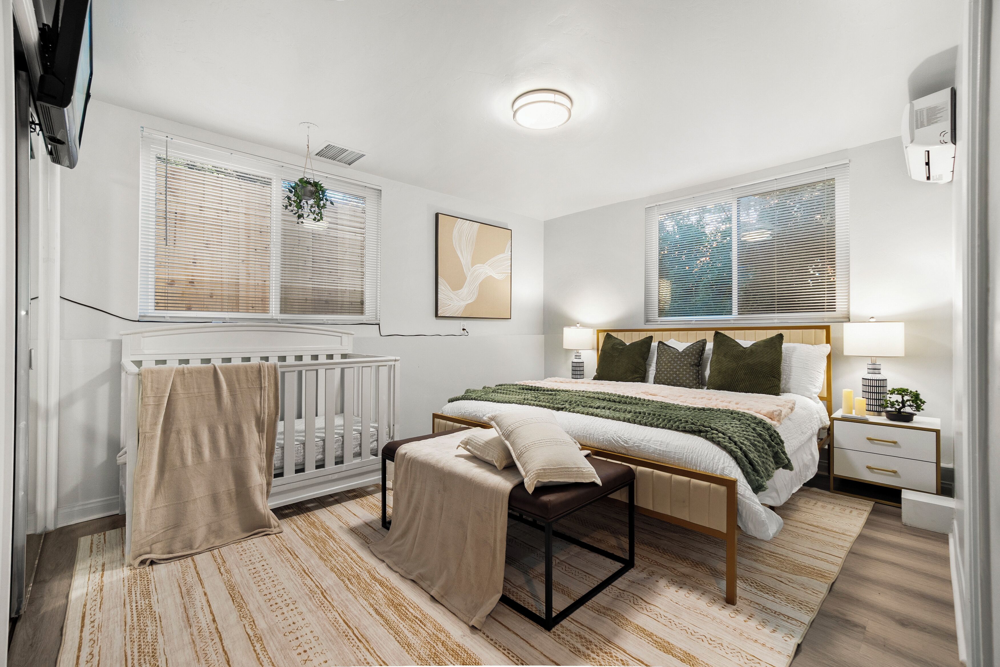 4 間睡房、書桌、熨斗/熨衫板、免費 Wi-Fi