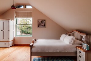 1 bedroom, iron/ironing board, WiFi, bed sheets - Ellenboro House, Cosy Sleeps 2, Near Cartmel (Newton-in-Cartmel)