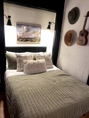 熨斗/熨衫板、Wi-Fi、床單