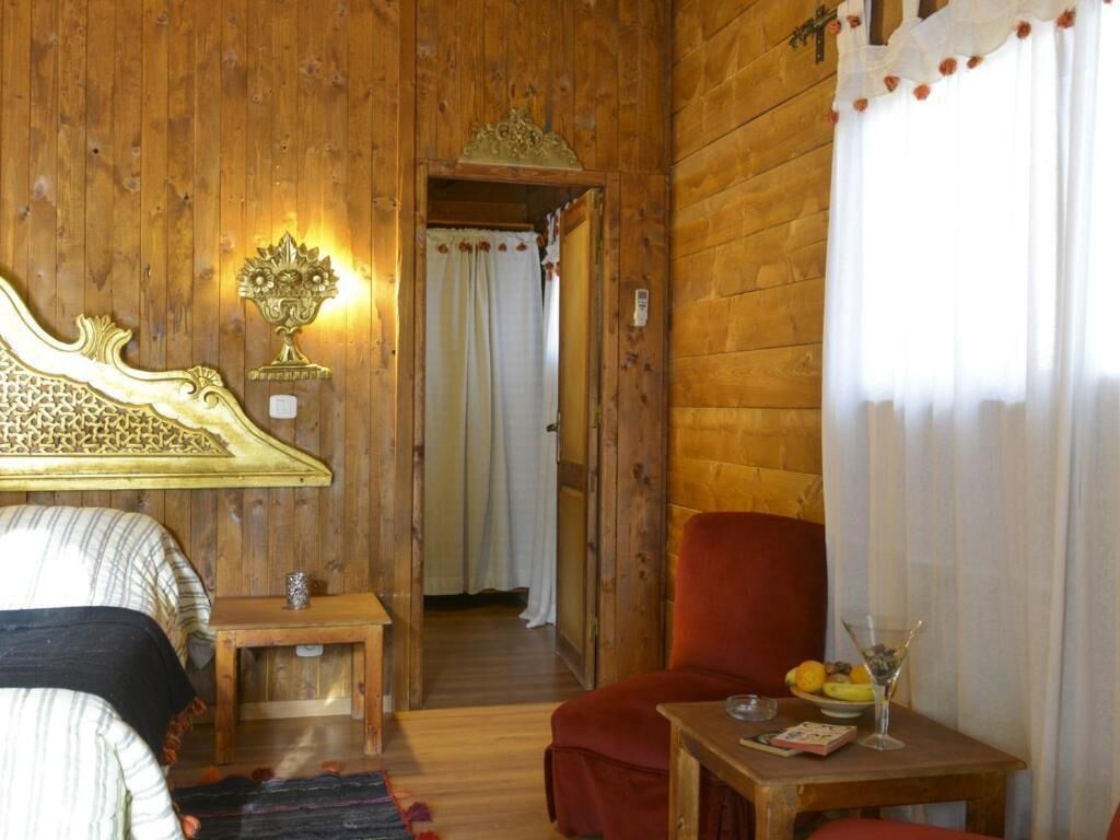 In-room safe, free WiFi