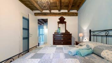 1 soveværelse, sengetøj