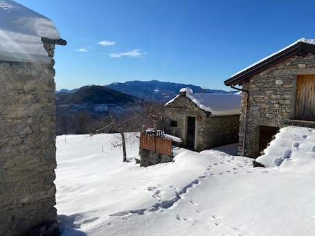 Exterior. Prima del cielo – Apartment in the Mountains