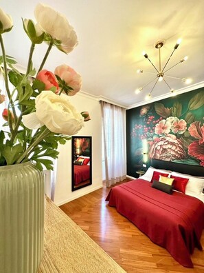 غرفة سوبريور رباعية - منظر للمدينة | ميني بار ومكتب وستائر تعتيم ومكواة/لوح كي