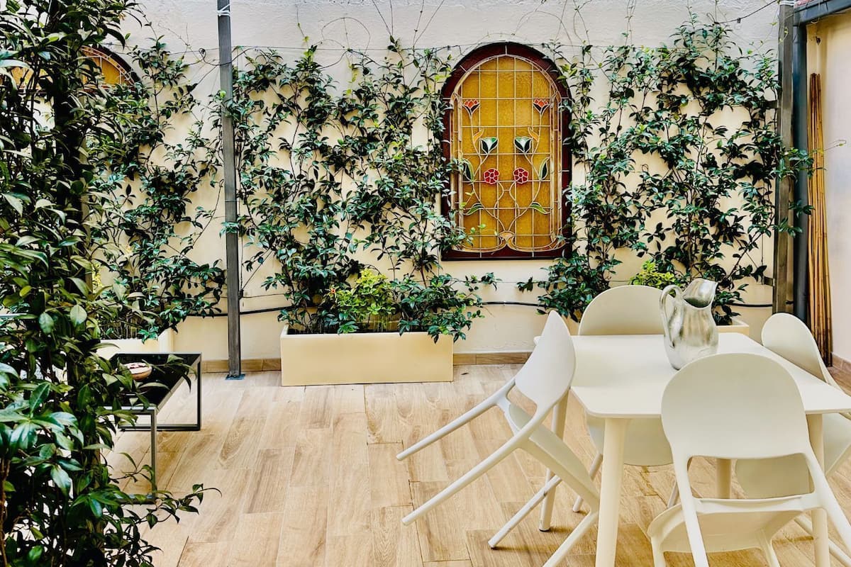 غرفة مزدوجة - منظر للفناء | شرفة/رواق