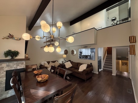 Interior. Cottonwood Heights Ski Home