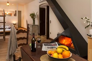 Interior - Acollidor i tranquil a l'Empordà -10 m de l'Escala (Ventalló)