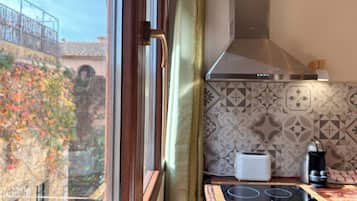 Wasserkocher mit Kaffee-/Teezubehör, Toaster