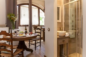 Hair dryer, towels - Apartament amb llar de foc, 10 m. de la platja EC (Ventalló)