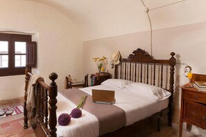 3 dormitorios, tabla de planchar con plancha, wifi y ropa de cama