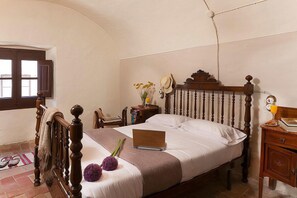 4 dormitorios, tabla de planchar con plancha, wifi y ropa de cama