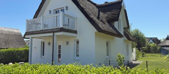 Reethaus Sonnenwiese, house by the sea with fenced garden, dogs welcome