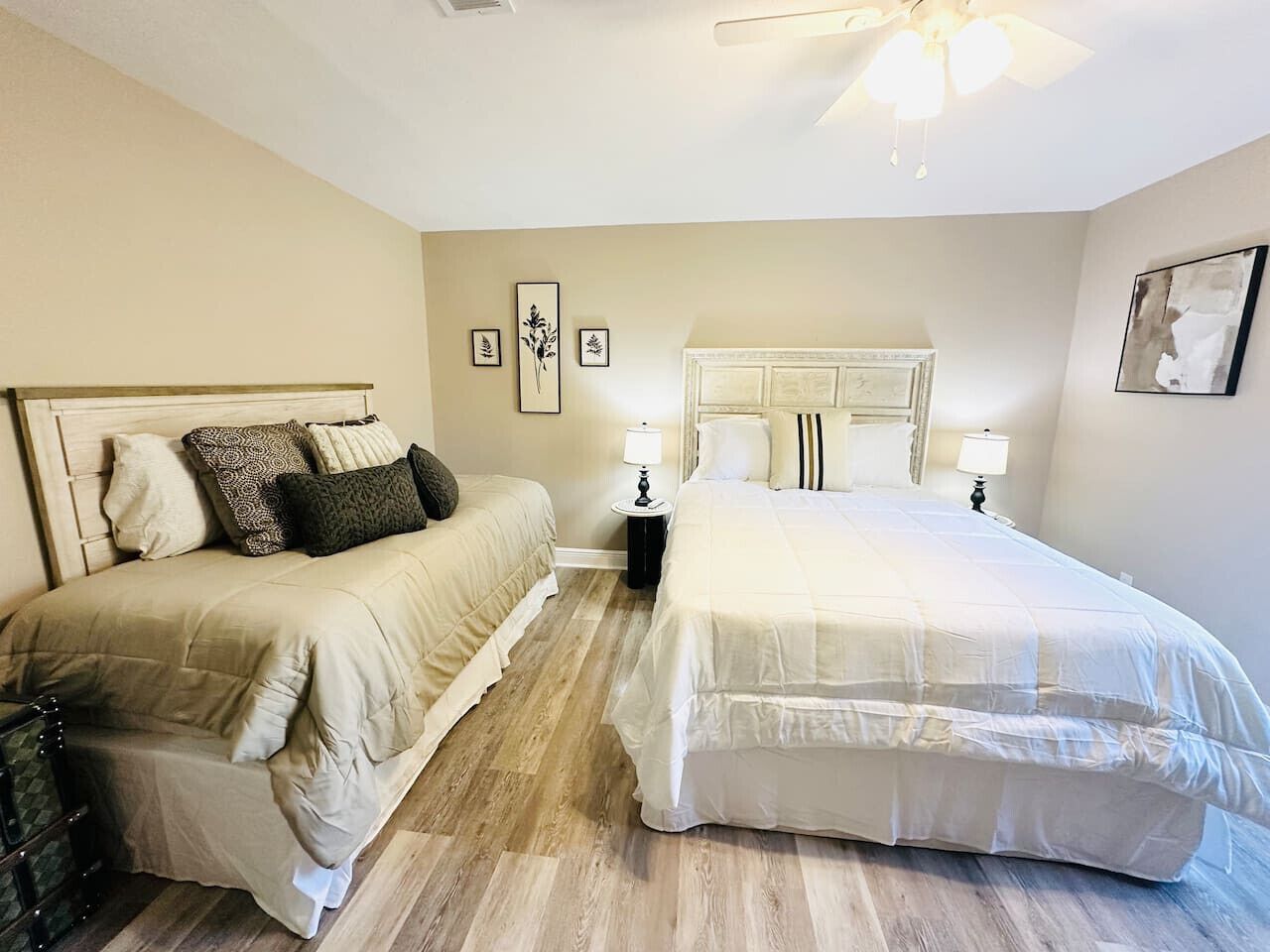 2 bedrooms, desk, iron/ironing board, travel crib
