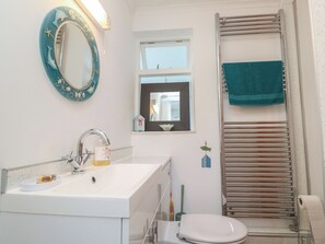 Shower - Sea Whispers (Marazion)
