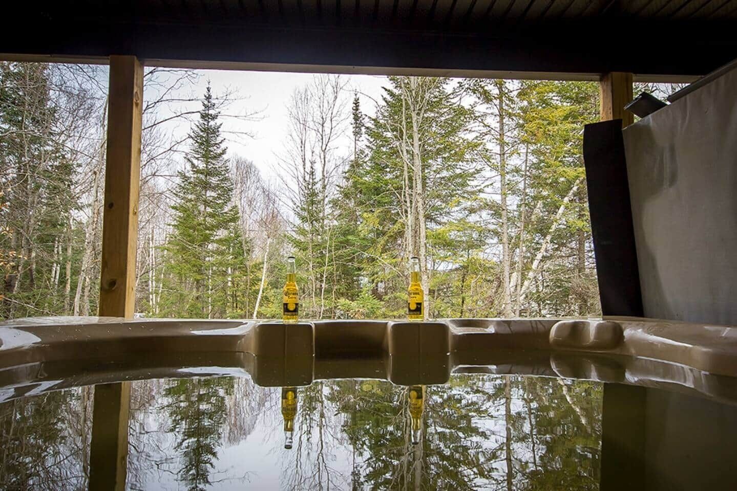 Bain à remous extérieur