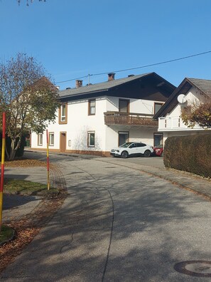 Exterior - Wohlfühl Oase 2 Zimmer Apartment (Villach)