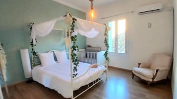 6 chambres, fer et planche à repasser, lit parapluie, Wi-Fi gratuit