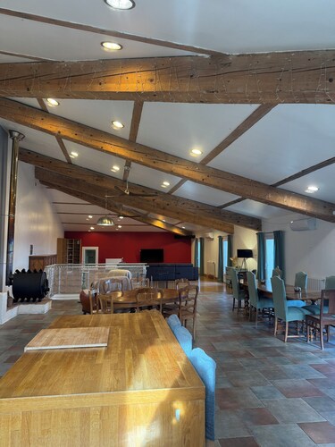 A large, luxurious home, ideal for large families and friends!