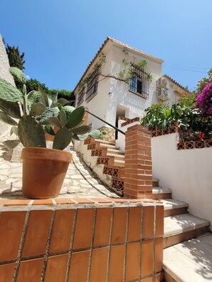 Property grounds - Villa 'Andalusian' with Sea View, Wi-Fi and Air Conditioning (Málaga)