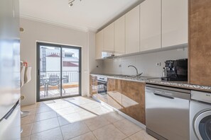 Private kitchen - Palmeiras Penthouse in the center of Lagos (Lagos)