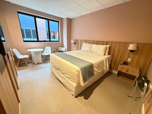 In-room safe, soundproofing, free WiFi