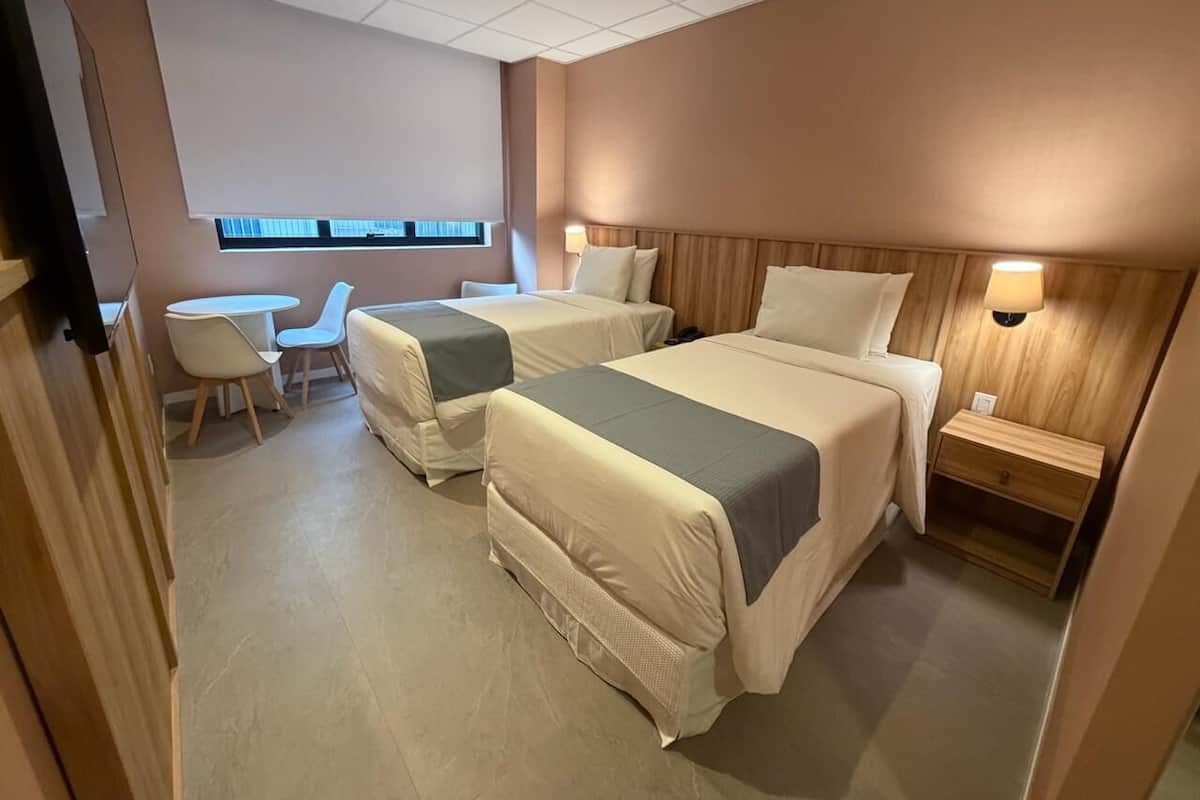 Chambre Supérieure avec lits jumeaux, 2 lits une place, non-fumeurs | Coffres-forts dans les chambres, chambres insonorisées, Wi-Fi gratuit