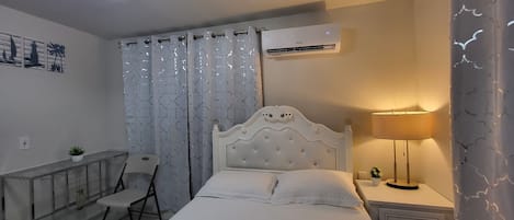 1 室のベッドルーム、WiFi、ベッドシーツ