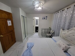 1 habitación, wifi y ropa de cama