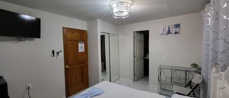 1 camera, Wi-Fi, lenzuola