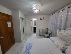 1 habitación, wifi y ropa de cama