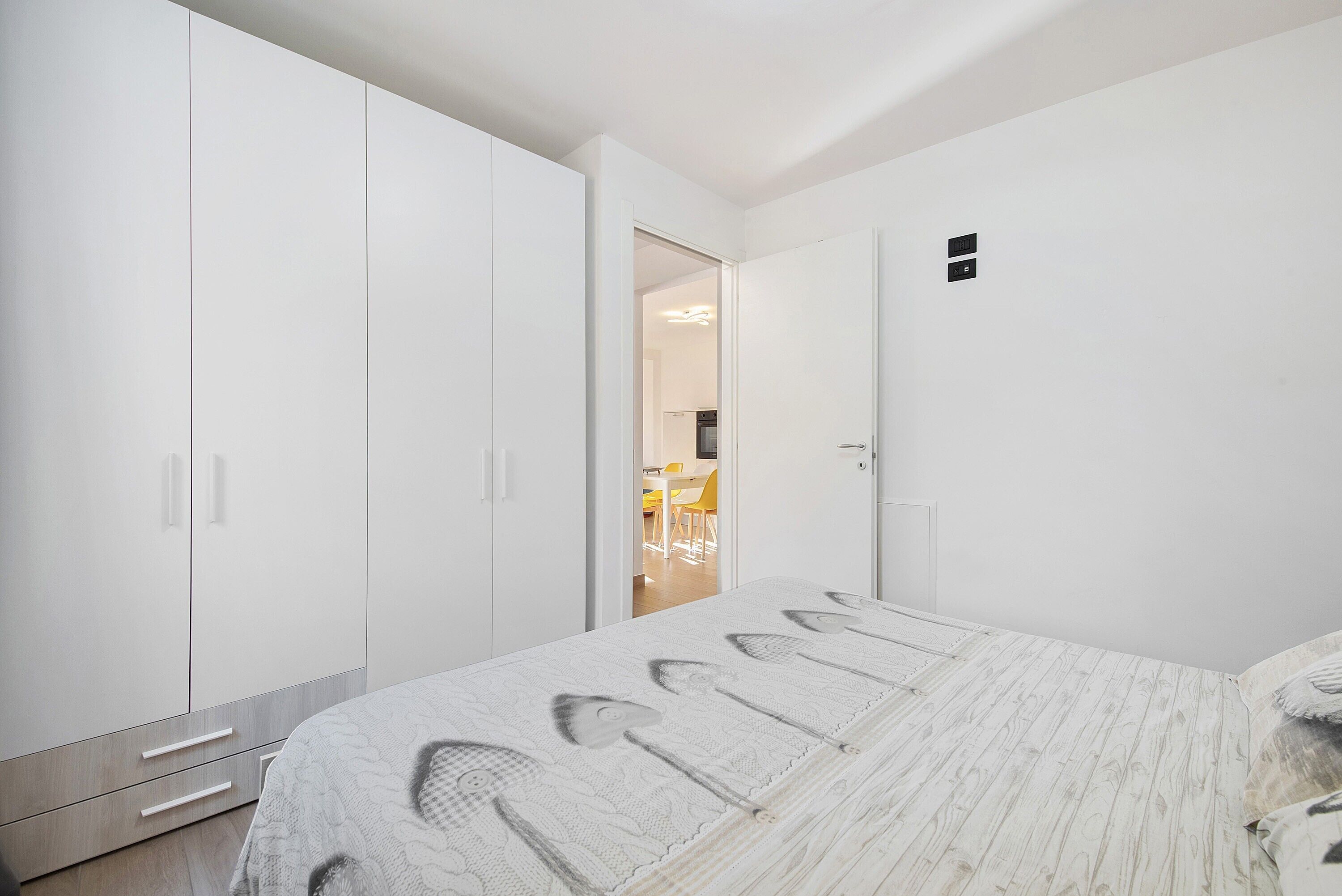 2 bedrooms, WiFi, bed sheets