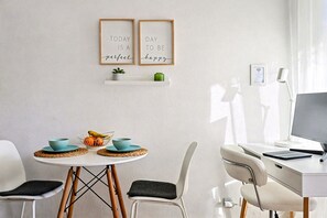 Interior - Apt Tamarells Pinaret 350m to the beach. By JS Vil (Puerto Pollensa)