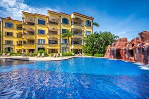 Pool - Sunrise Tamarindo Penthouse 40 (Tamarindo)