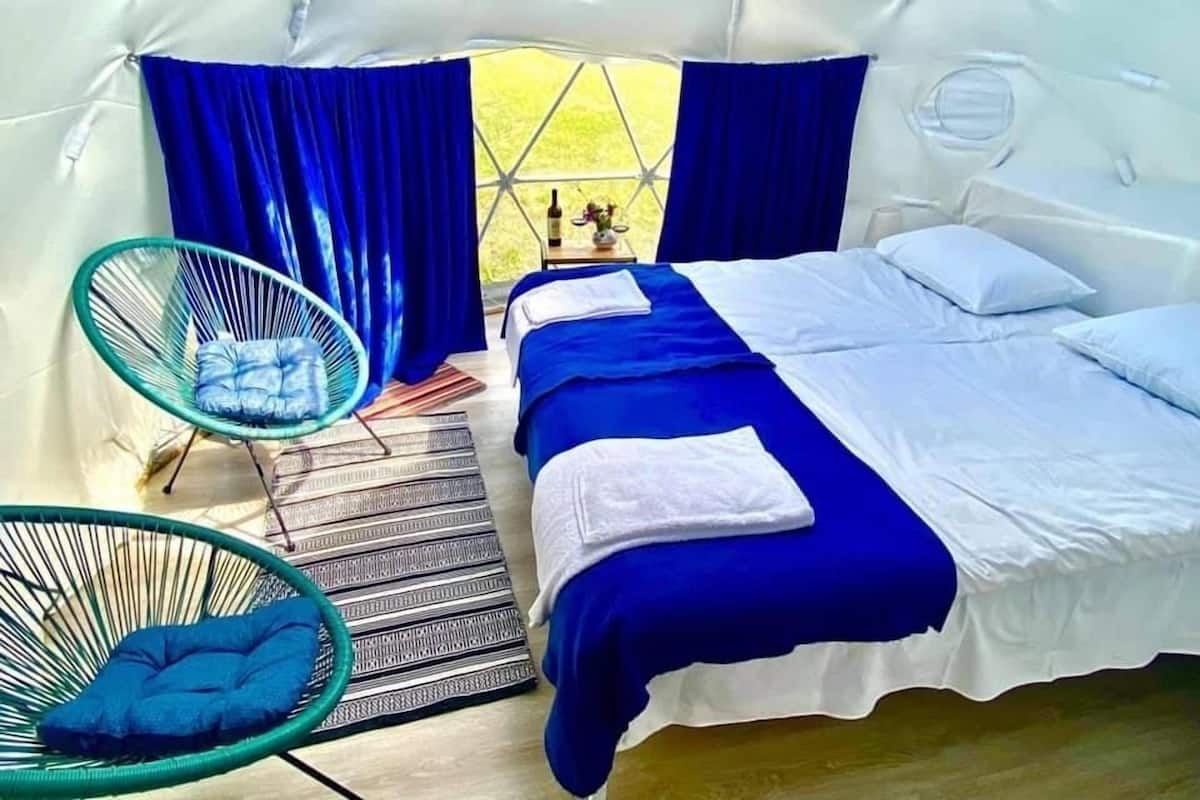 Basic Double Room, Balcony, Mountain View