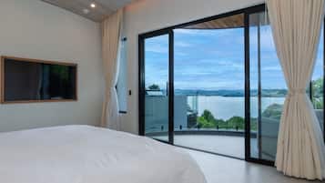 6 bedrooms, iron/ironing board, travel crib, free WiFi