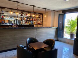 Bar (en el alojamiento)