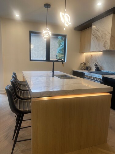 Modern Luxury Retreat-Perfect for Families and Group Getaways