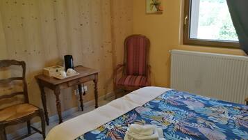 1 bedroom, WiFi, bed sheets