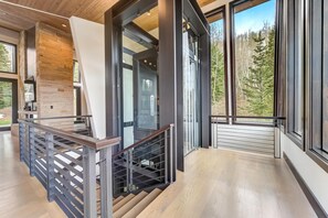 Studio (3 Bedrooms) | Property amenity