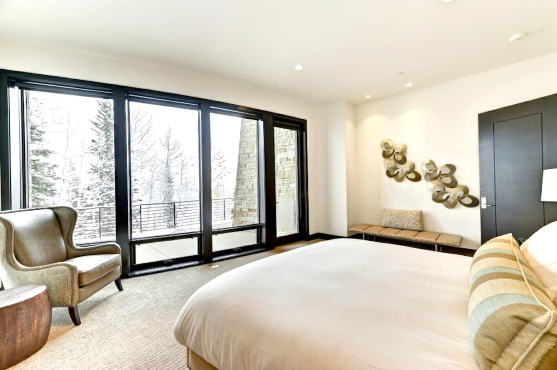 Studio (6 Bedrooms) | 6 bedrooms, laptop workspace, iron/ironing board, free cribs/infant beds