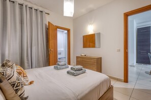 2 camere, ferro/asse da stiro, Wi-Fi gratuito, lenzuola