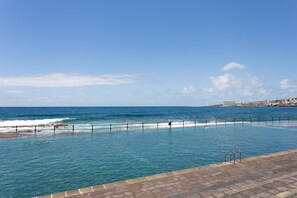 Pool - Apartment 'Brisa - Armonía Park, Bajamar' with Mountain View, Wi-Fi and Air Conditioning (Bajamar)