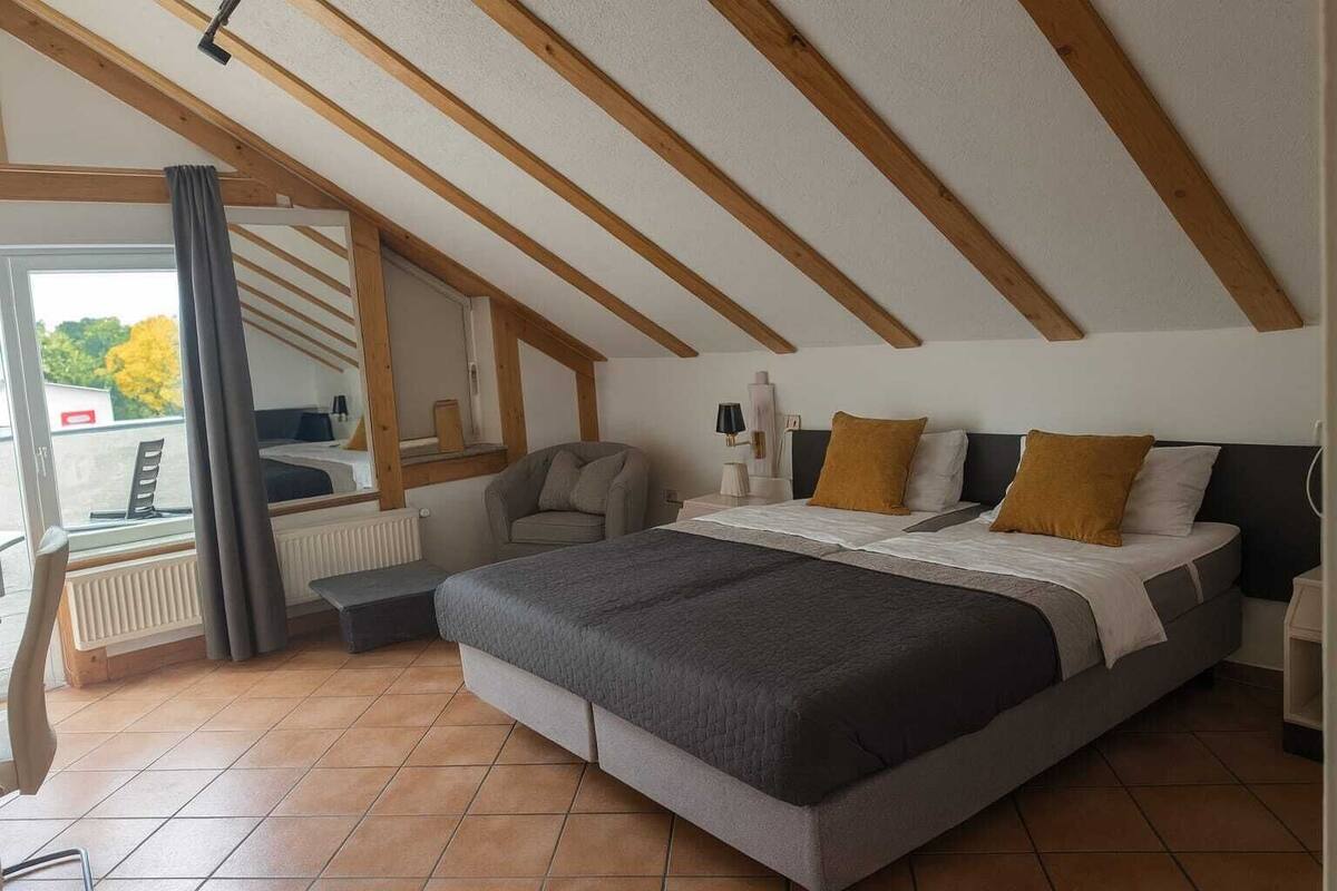 Habitación Deluxe con 1 cama matrimonial o 2 individuales | Escritorio, espacio para trabajar con laptop y wifi gratis