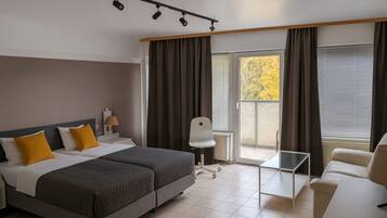 Superior Double or Twin Room, Balcony | Desk, laptop workspace, free WiFi