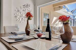 Dining - Modern Palm Coast Pool Home, Game Rooms, Workspace & Near Beach (Palm Coast)