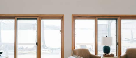 Smart-TV, peis, videospill og bordtennis