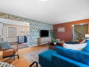 تلفزيون، مكتب