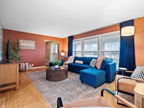 تلفزيون، مكتب