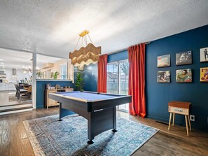 Game room - Lake Escape-Pool Table-Kids Game Room-Wii-Foosball (Avon Lake)