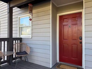 Exterior detail - Cozy Pet-Friendly Apartment Near Downtown Athens (Athens)