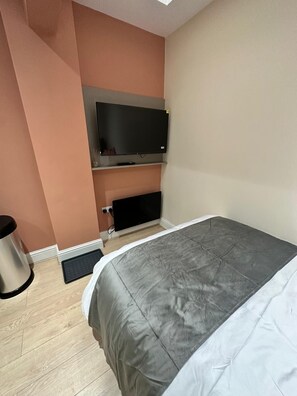 1 bedroom, Internet, bed sheets - New Cozy Modern Studios - Studio 3 in Bolton (Greater Manchester)